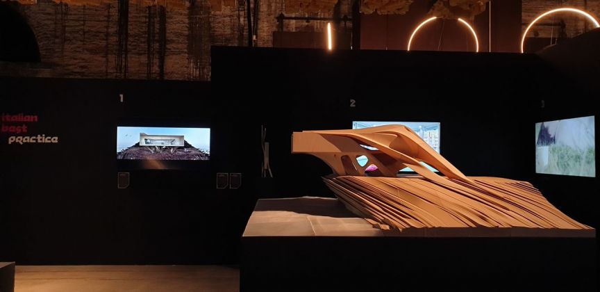 Mario Coppola, Leonardo Caffo, Arup Italia, Villa Postumana. Maquette esposta al Padiglione Italia, Biennale di Architettura, Venezia 2021