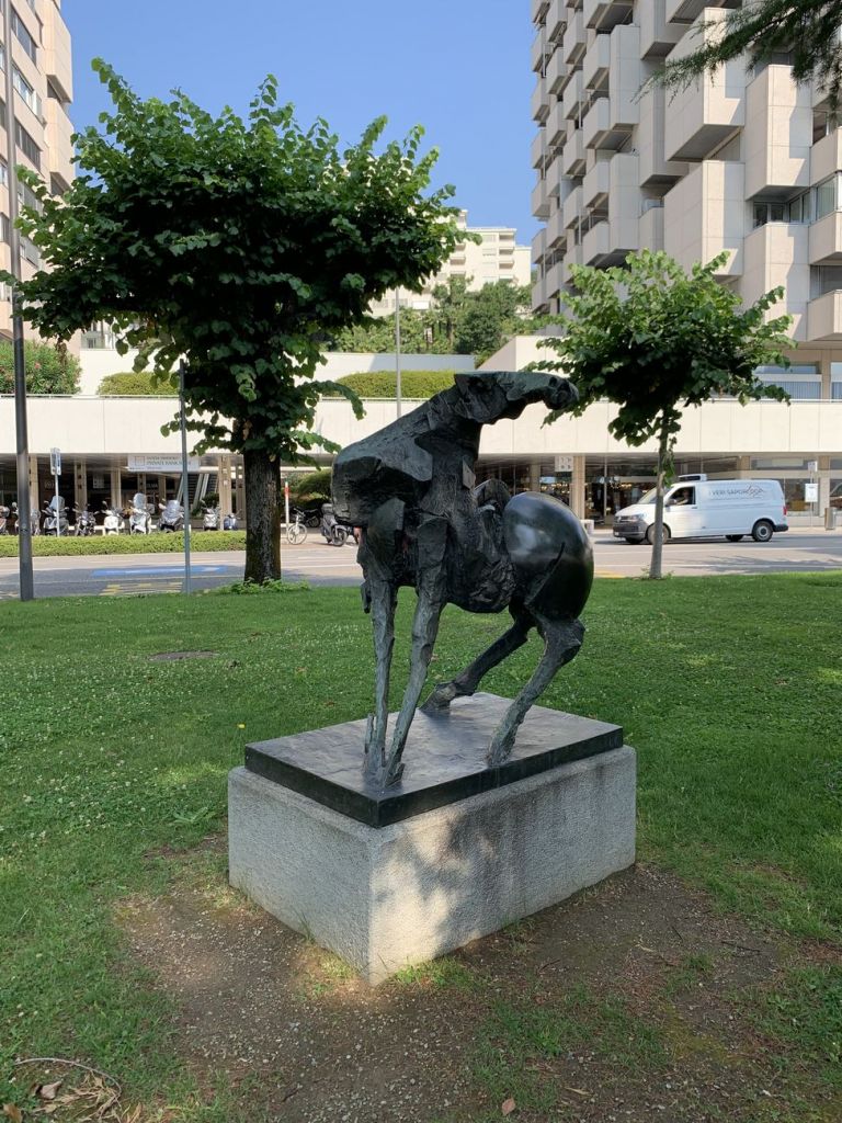 Nag Arnoldi, Cavallo, 1977, Città di Lugano