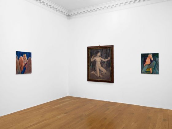 Portraiture One Century Apart. Exhibition view at Massimo De Carlo, Londra 2021. Da sx a dx, Jenna Gribbon, Guglielmo Janni, Jenna Gribbon