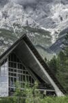 Progettoborca, ex villaggio Eni di Borca di Cadore. Aula Magna della Colonia, sullo sfondo dell'Antelao. Foto G. De Donà