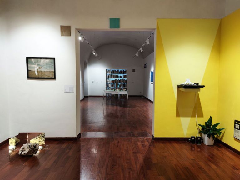 Un posto come un altro dove appendere il cappello. Exhibition view at Galleria Osvaldo Licini, Ascoli Piceno 2021