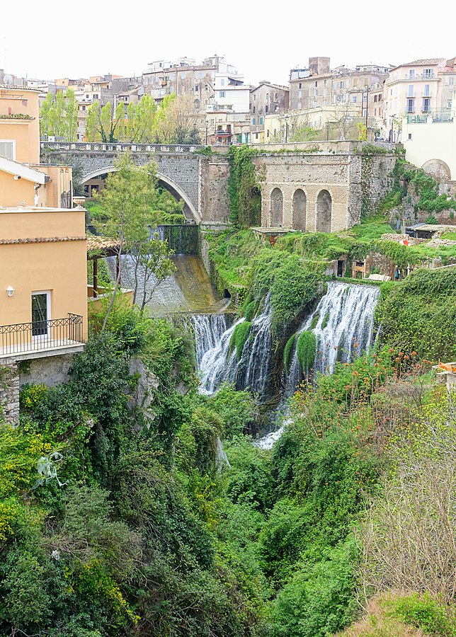 Villa Gregoriana Tivoli, Italy via Wikipedia ph. Daderot