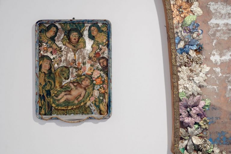 Vittorio Accornero – Edina Altara. Gruppo di famiglia con immagini. Exhibition view at Museo MAN, Nuoro 2021