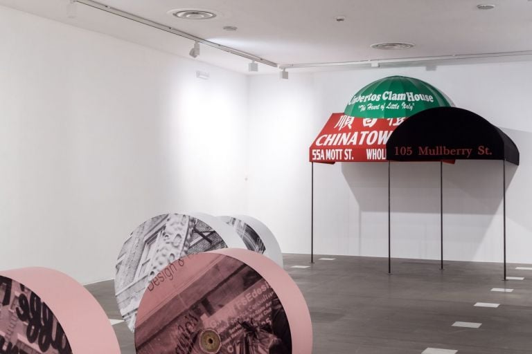 Sonia Leimer. Via San Gennaro. Installation view at MAN Museo d’Arte della Provincia di Nuoro, Nuoro 2021