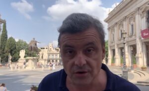 Carlo Calenda vuole far sloggiare il Comune di Roma dal Campidoglio: e perché no?!