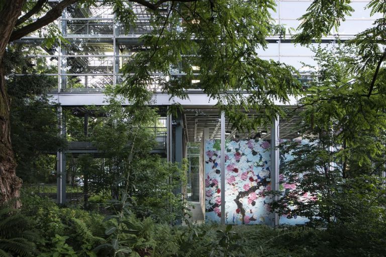 Damien Hirst. Cerisiers en fleurs. Exhibition view at Fondation Cartier pour l’art contemporain, Parigi 2021. Photo © Thibaut Voisin