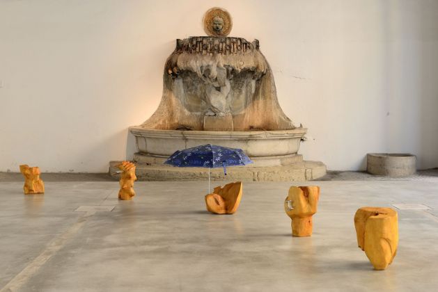 Davide Mancini Zanchi, Mira il mare mà lë. Installation view at Centro Arti Visive Pescheria, Pesaro 2021.Courtesy l’artista. Photo Michele Alberto Sereni