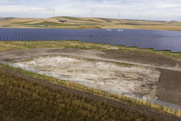 Scoperta in Puglia una basilica di 1500 anni fa durante i lavori per un impianto fotovoltaico