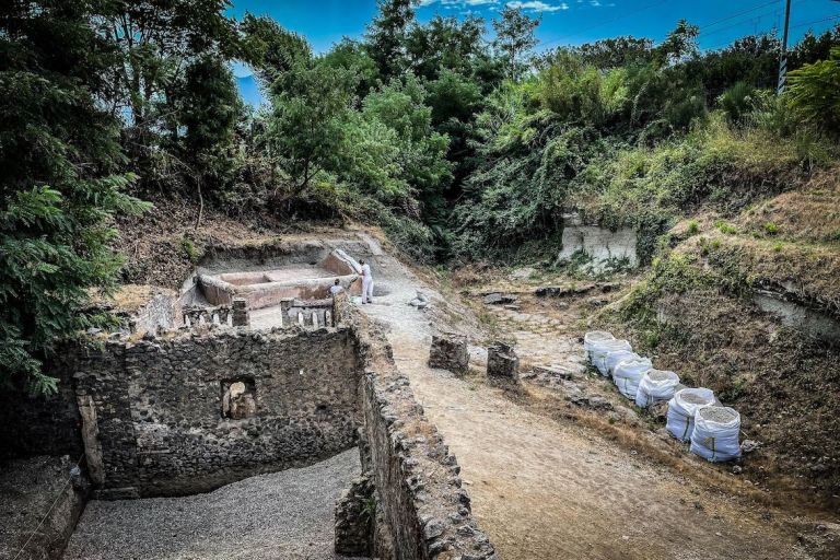 Foto tomba Porta Sarno - Cesare Abbate