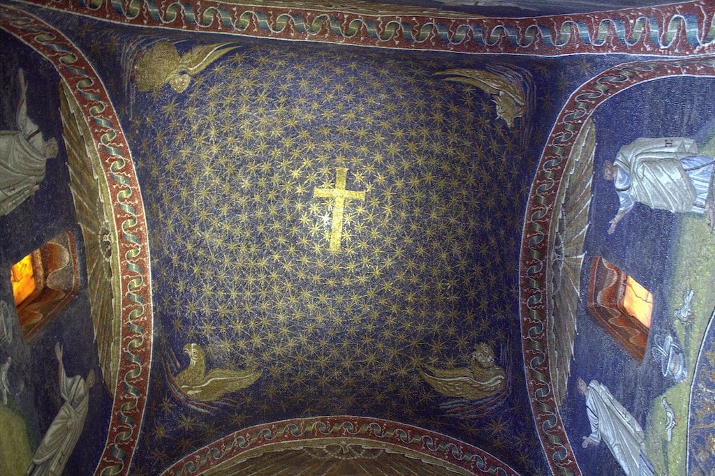 Incola, Soffitto del Mausoleo di Galla Placidia, Ravenna. Fonte Wikipedia