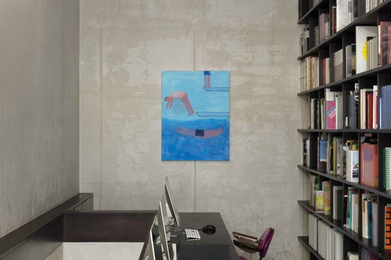 Katherine Bradford, Lifeguards, 2021, Installation view at Kaufmann Repetto, Milano. Courtesy Kaufmann Repetto