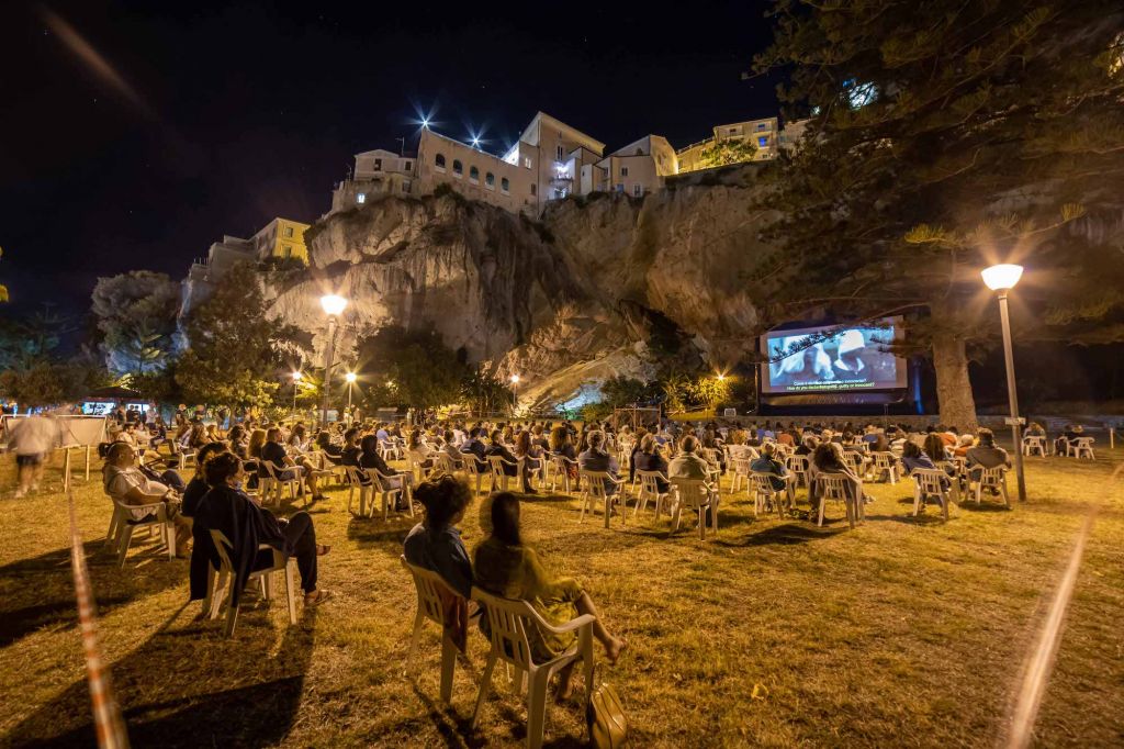 “La Guarimba”: fino al 12 agosto il festival cinema, proiezioni, laboratori e mostre ad Amantea
