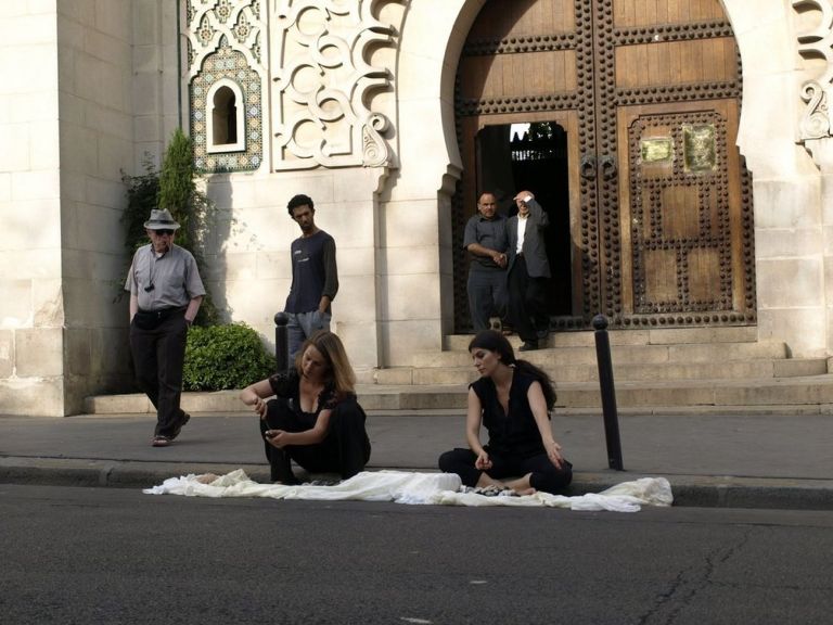 Romina de Novellis, La Multiplication, Parigi-Avignone-Beirut, 2011-12. Prodotto da Canada for the Arts, con il supporto di Zico House, in collaborazione con Nadine Sures. Photo Mauro Bordin © De Novellis-Bordin 2012