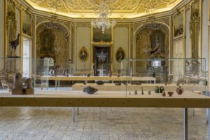 Archeologia in chiave contemporanea. La mostra di Renato Leotta a Catania