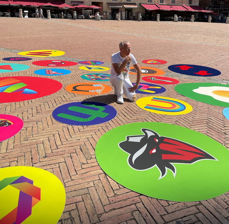 SquareType: le lettere di Lorenzo Marini invadono Piazza del Campo a Siena