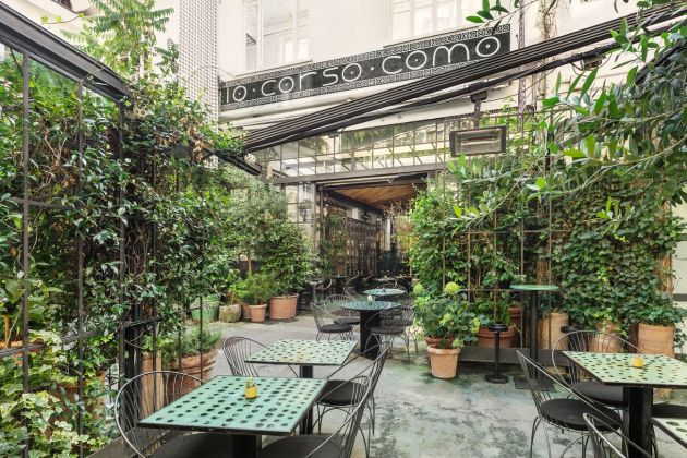 10 Corso Como, Milano, garden cafè. Photo DSL Studio A Bedini