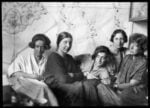 Charlotte Billwiller, Mathilde Flögl, Susi Singer, Marianne Leisching e Maria Likarz, 1924 © MAK