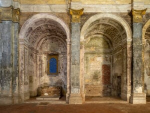 Arte contemporanea in una chiesa sconsacrata: apre il nuovo spazio SAN CARLO a Cremona