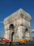 L'Arc de Triomphe empaquété a Parigi. Ph Arianna Piccolo