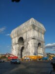 L'Arc de Triomphe empaquété a Parigi. Ph Arianna Piccolo