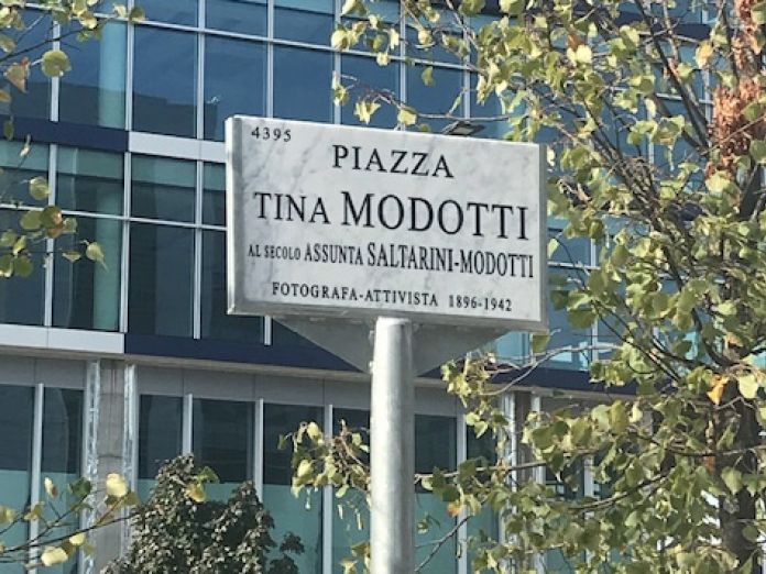 Piazza Tina Modotti a Milano