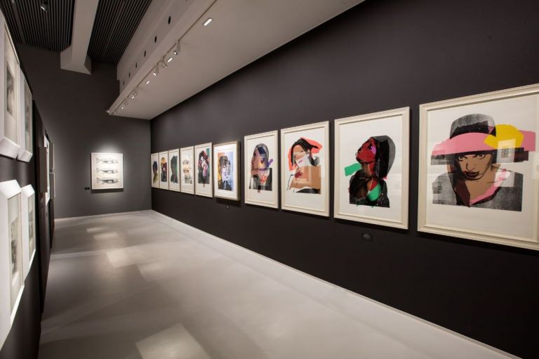 Warhol e Schifano. Tra Pop Art e Classicismo. Exhibition view at Imago Museum, Pescara 2021