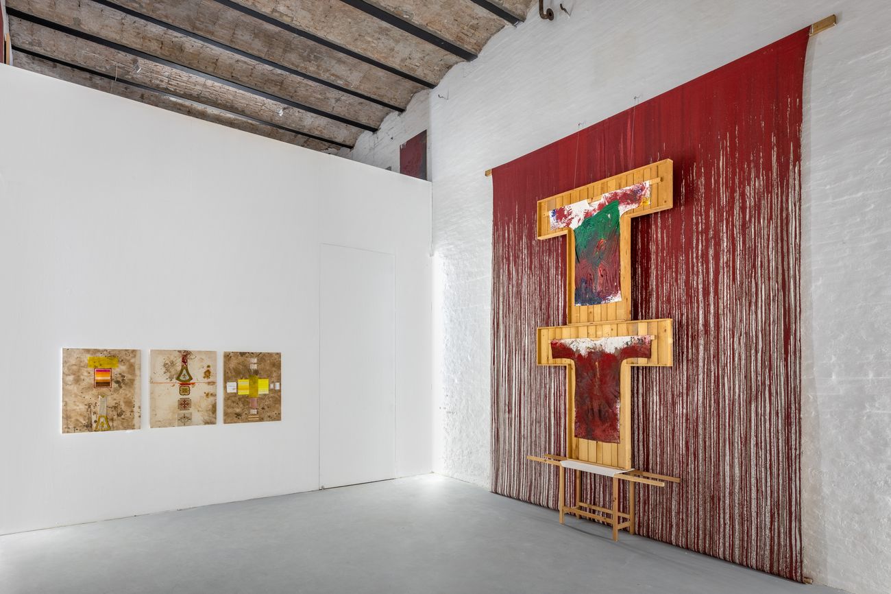 Claudio Costa | Hermann Nitsch. Il viaggio nell'ancestrale. Installation view, seconda sala, 2021 - Courtesy Galleria Michela Rizzo e l'artista. Foto di Enrico Fiorese