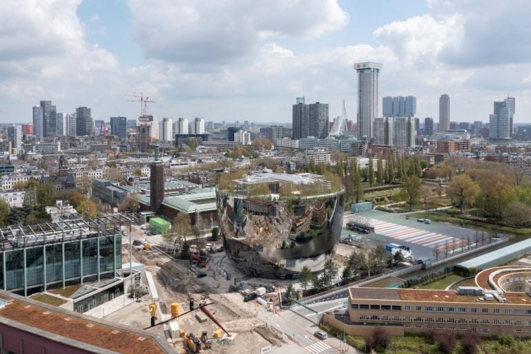 Il Depot, ancora in fase di ultimazione, nel panorama cittadino. Photo Ossip van Duivenbode 