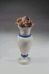 Bertozzi & Casoni, Per Morandi, 2021. Ceramica policroma, 37 × 13 × 13 cm. Bertozzi & Casoni