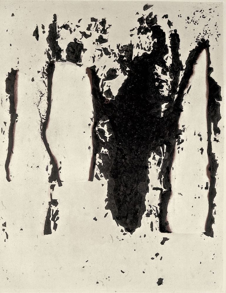 Alberto Burri, Combustione, 1965 ©Fondazione Palazzo Albizzini Collezione Burri. Photo Alessandro Sarteanesi