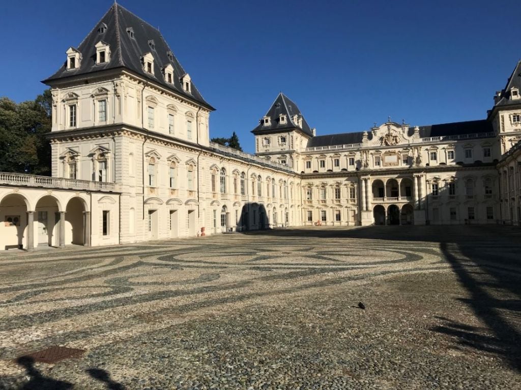 A Torino mostra nel Parco del Valentino di Fondazione Sandretto e Biennale Democrazia. Le 4 tappe