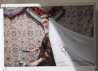 Fatimah Hossaini, dalla serie Pearl in the Oyster, 2018-19