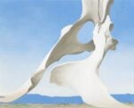 Georgia O'Keeffe, Pelvis with the distance, 1943 © Adagp, Paris 2021, Indianapolis Museum of Art at Newfields