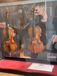 Gli Stradivari esposti a Palazzo Stauffer per linaugurazione ph Giulia Giaume Apre a Cremona lo Stauffer Center for Strings, centro studi di eccellenza per strumenti ad arco