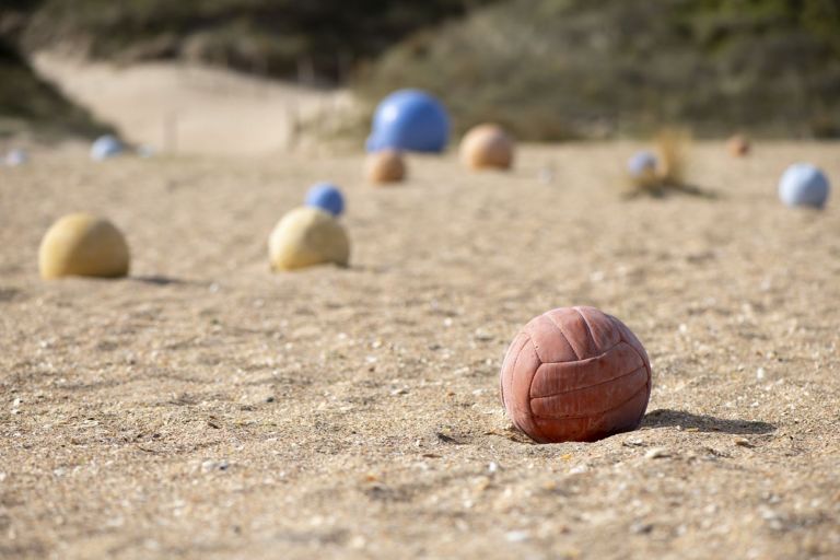 Heidi Voet, White Dwarfs and Supergiants, 2021. Installation view at Beaufort21, Koksijde, 2021