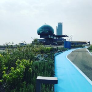 Il giardino pensile sul tetto del Lingotto a Torino. Con le opere della Fondazione Maeght