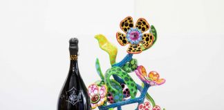 La Grande Dame, Yayoi Kusama Studio Beautyshot flower bottle