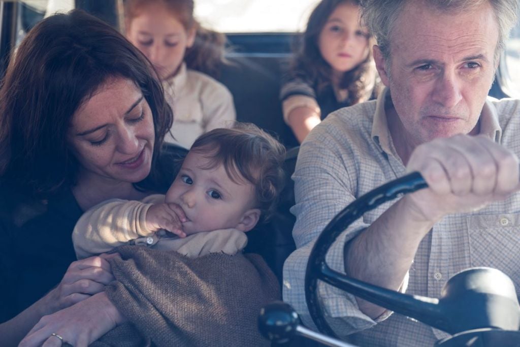 Fabrizio Ferracane in L’arminuta è un padre silenzioso da grandi sguardi