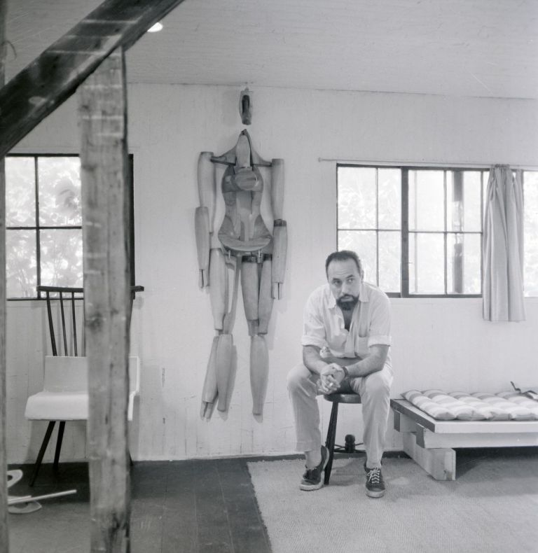 Marca-Relli nel suo studio a Long Island, East Hampton, 1954 © Archivio Marca Relli, Parma