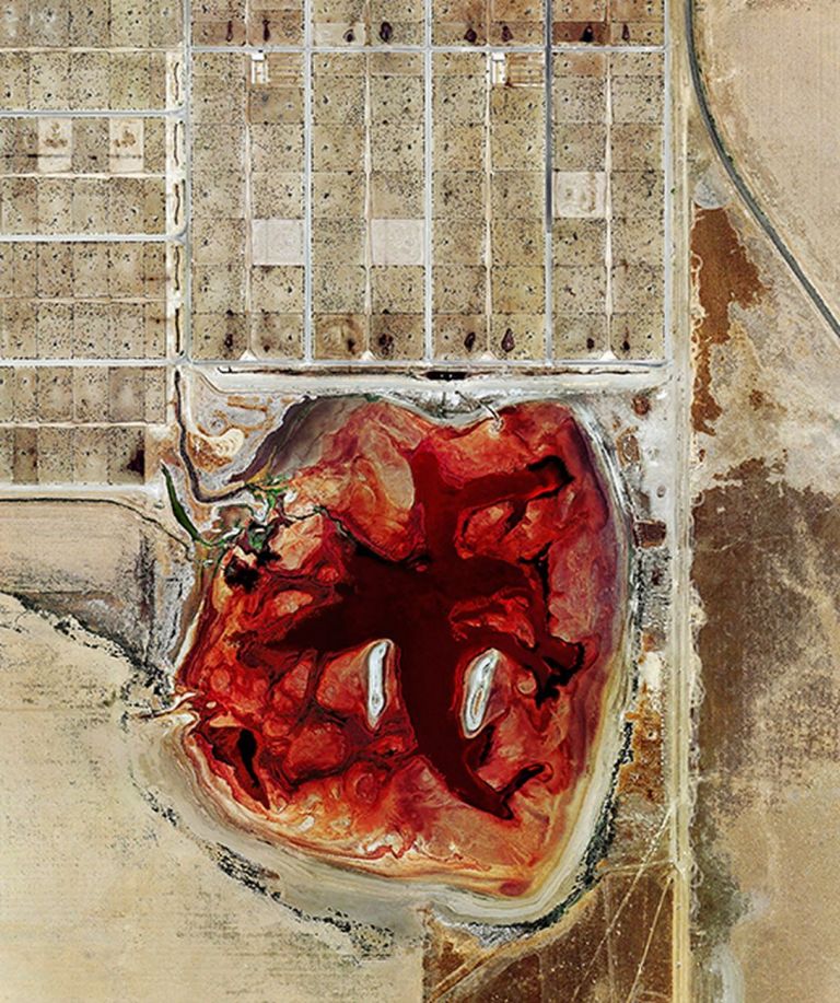 Mishka Henner, Feedlots, Coronado Feeders, Dalhart, Texas, 2012 © Mishka Henner. Courtesy of the artist and Galleria Bianconi, Milano