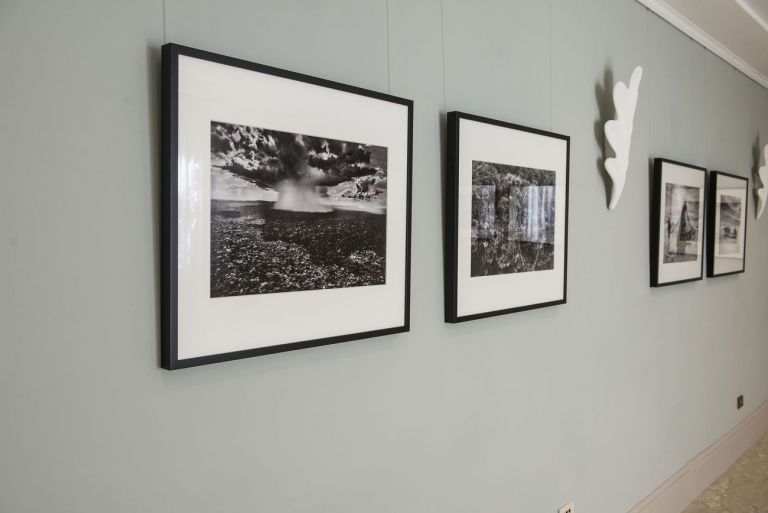 Sebastião Salgado. Dalla mia terra alla Terra. Exhibition view at Hotel de Russie, Roma 2021