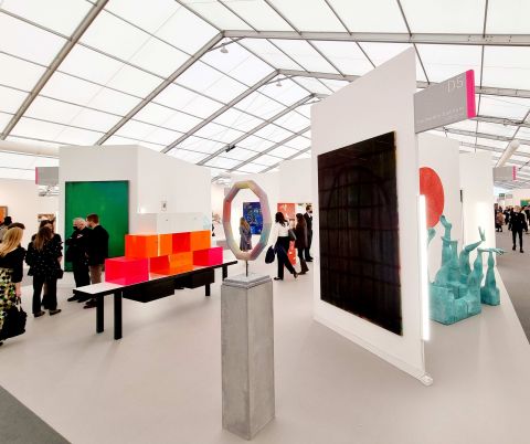 The Modern Insitute stand Frieze 2021