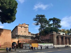 Finalmente si restaura Palazzo Silvestri-Rivaldi a Roma. Arriva la Collezione Torlonia?