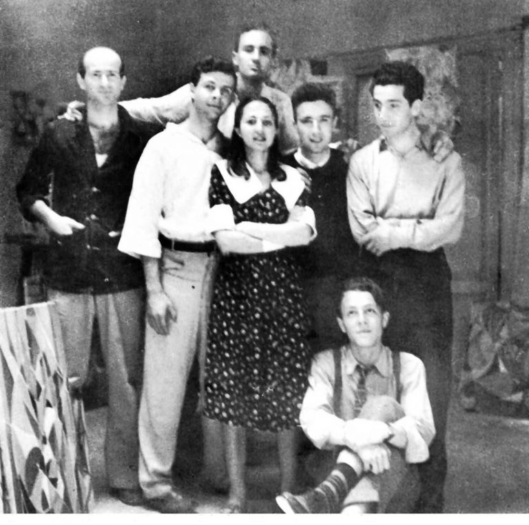 Il Gruppo Forma 1 da sinistra, Pietro Consagra, Mino Guerrini, Ugo Attardi, Carla Accardi, Achille Perilli, Antonio Sanfilippo e Piero Dorazio - foto Wikipedia