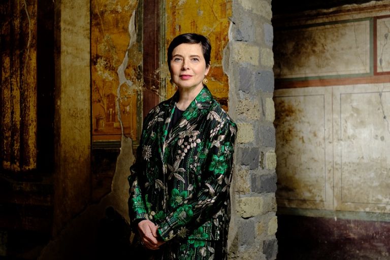 00 Isabella Rossellini Pompei Eros e Mito Daniele Cruciani DSF8723 1 Torna la fiera Milano Scultura curata da Valerio Dehò. Nuova sede a Novegro