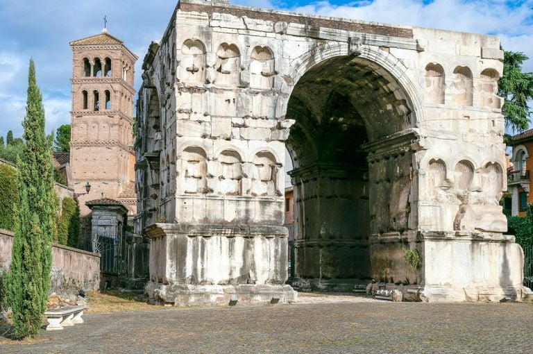 Arco di Giano al Velabro