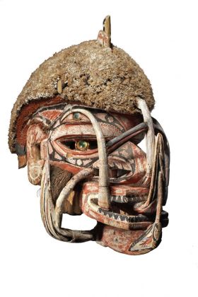 Anonimo, Tatanua Masker (New Ireland), fine del XIX sec., tecnica mista, 42x23x39 cm. Wereldmuseum, Rotterdam. Photo Jan van Esch