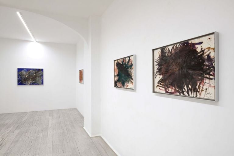 Arnulf Rainer. Colori nelle mani. Exhibition view at Galleria Poggiali, Firenze 2021. Photo Michele Sereni