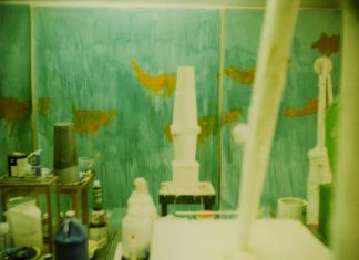 Cy Twombly, Studio, Lexington, 2002 © Fondazione Nicola Del Roscio. Courtesy Gagosian