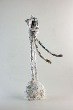 Florencia Martinez, Abbraccio 5, 2020, scultura in tessuto, 70x20cm (800x1200)